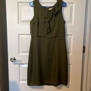 LOFT Size 12 Olive Green Sleeveless Lined Sheath Dress Front Ruffle